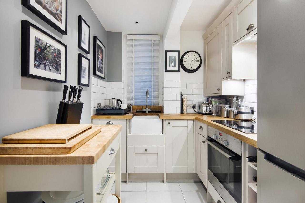 Modern Kensington Home Near Kensington Palace Лондон Екстериор снимка