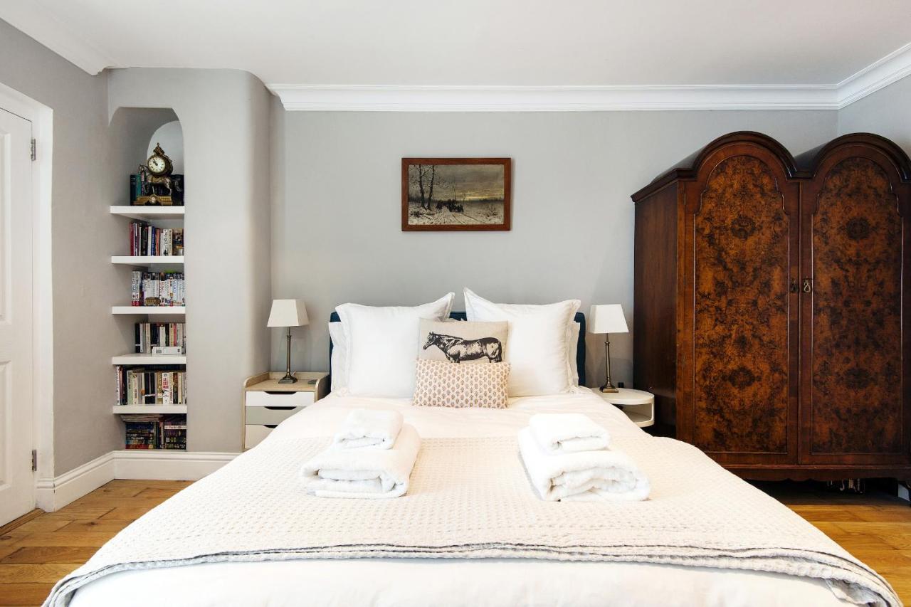 Modern Kensington Home Near Kensington Palace Лондон Екстериор снимка
