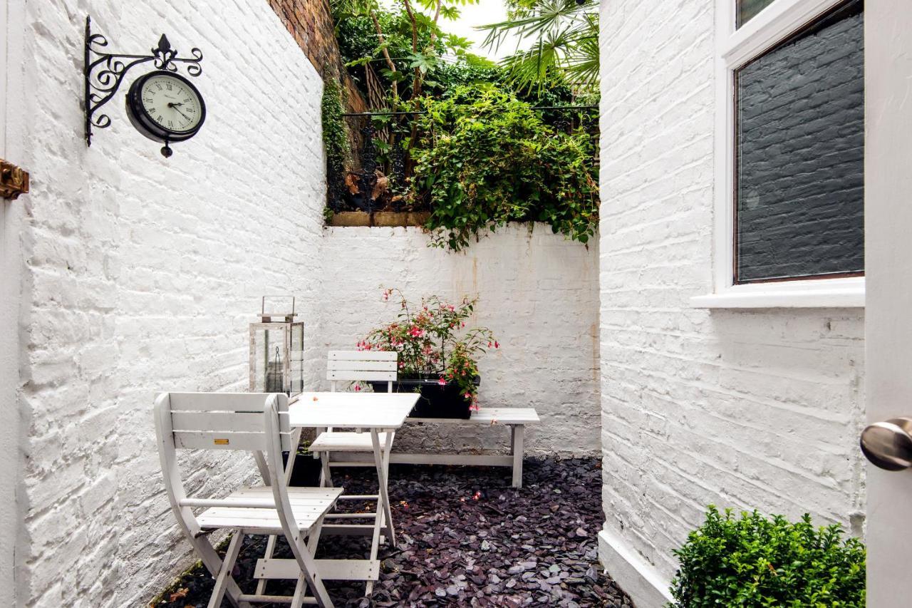Modern Kensington Home Near Kensington Palace Лондон Екстериор снимка
