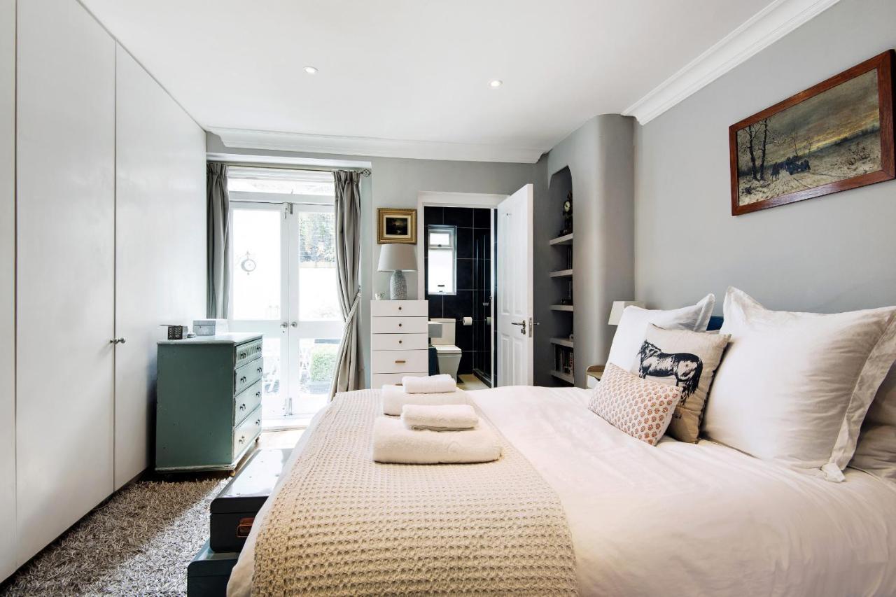 Modern Kensington Home Near Kensington Palace Лондон Екстериор снимка